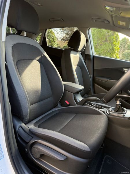 Stunning 202 Hyundai Kona! 381165431