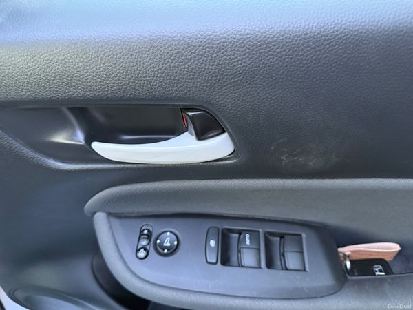 2020 Honda Fit 1.5 Hybrid Automatic 381168061