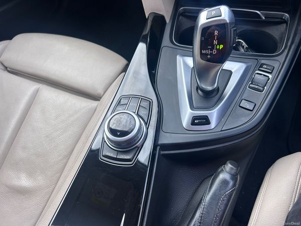 2017 BMW 330e SPORT AUTO CREAM LEATHER LOW KMS 381168339