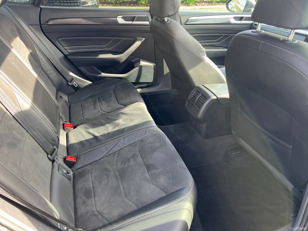 2021 (212) Volkswagen Arteon R Line 1.4 TSI Hybrid 381188383