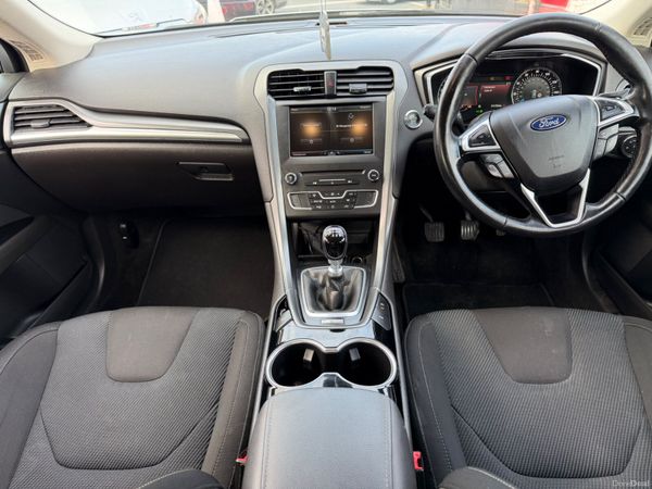 Ford Mondeo 2.0 Diesel Titanium NCT 381101547