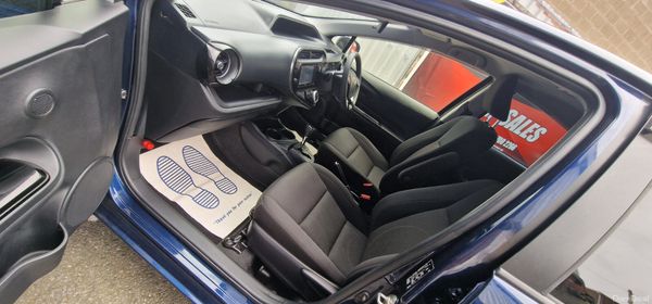 Toyota Aqua High spec Push start 381109275