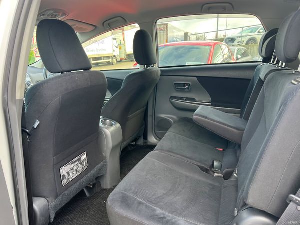 2014 TOYOTA PRIUS 7 SEATER  NCT 27 381248577