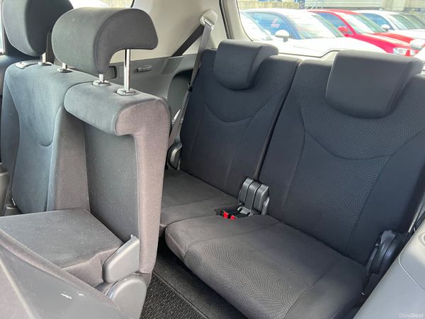 2014 TOYOTA PRIUS 7 SEATER  NCT 27 381248579