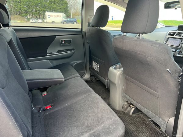 2014 TOYOTA PRIUS 7 SEATER  NCT 27 381248581