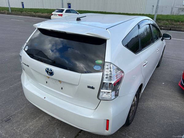 2014 TOYOTA PRIUS 7 SEATER  NCT 27 381248603