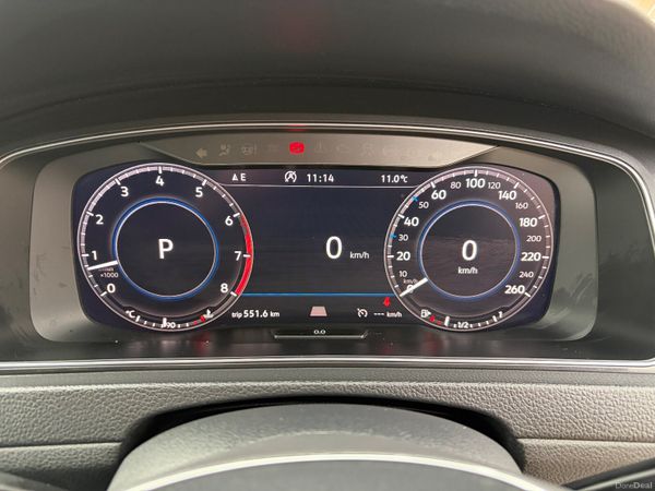 Volkswagen Golf 1.2 TSI Auto 381203349