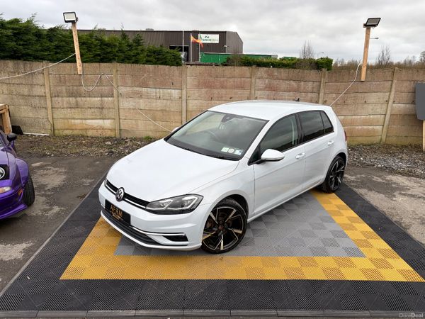 Volkswagen Golf 1.2 TSI Auto 381203369