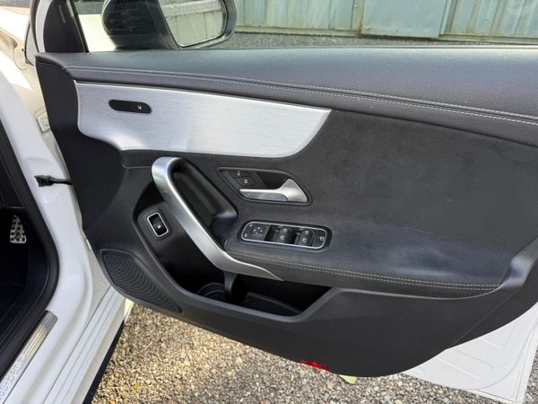 Mercedes-Benz A-Class 2021 381229065