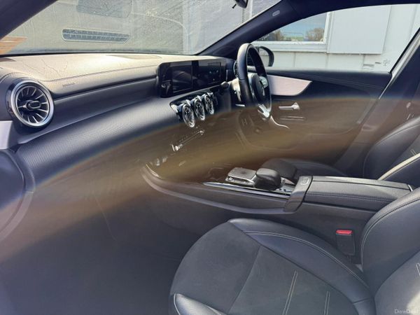 Mercedes-Benz A-Class 2021 381229071