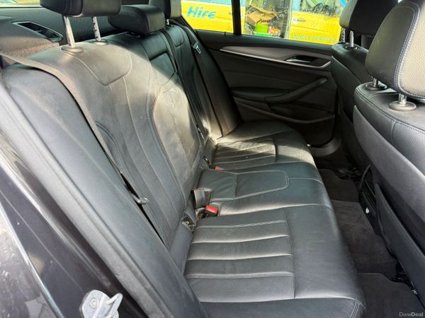 BMW 5-Series 2018 381229387