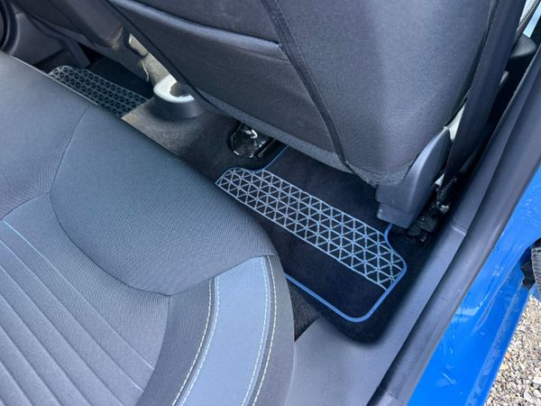 Renault Clio 2016 381230875