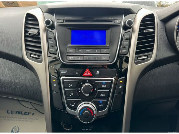 Hyundai i30 BLUE 110PS 5DR SDRIVE 381236403