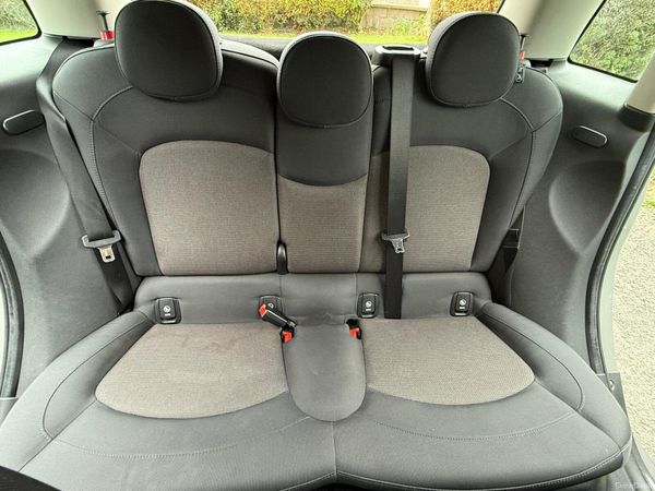 Mini Cooper AUTO , WARRANTY ,FINANCE ,VERY LOW KMS 381239899