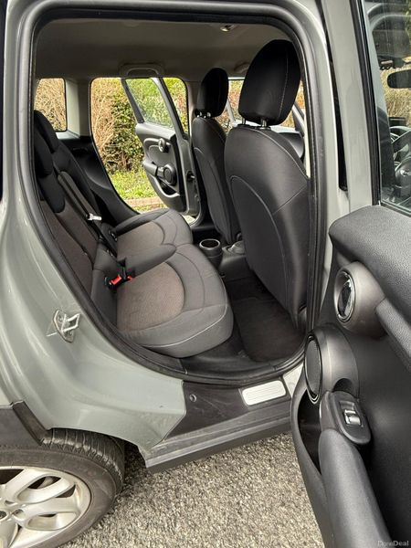 Mini Cooper AUTO , WARRANTY ,FINANCE ,VERY LOW KMS 381239971