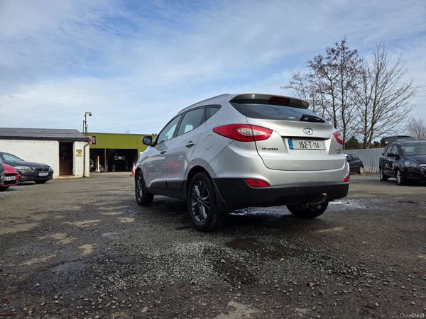 Stunning High Spec Hyundai ix35 381343611