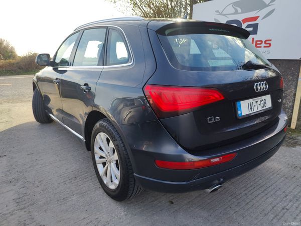 Audi Q5 2014 comes with new nct 381346669