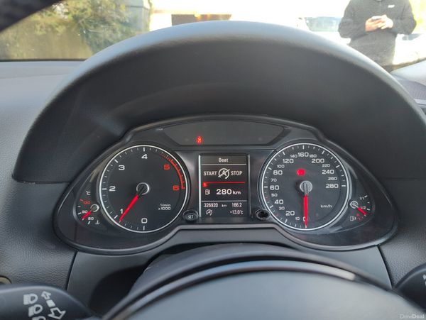 Audi Q5 2014 comes with new nct 381346873