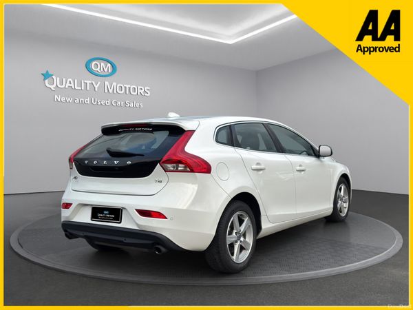 2015 VOLVO V40 (S30) 381350943