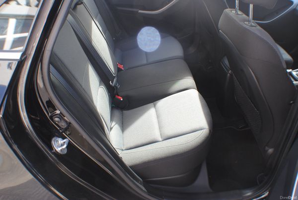 Hyundai i30 2016 1.6 diesel Deluxe 5dr  Automatic 381380019