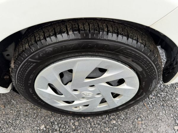 191 Toyota Aqua Push Start 381383053