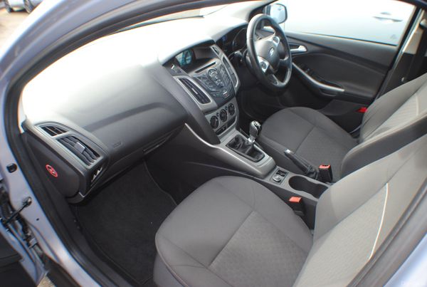 Ford Focus 2014 1.6 TDCI 5DR 381383525