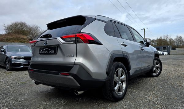 🔥 2019 Toyota RAV4 2.5 Hybrid SOL Automatic 381391565