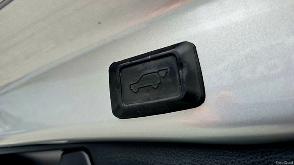 🔥 2019 Toyota RAV4 2.5 Hybrid SOL Automatic 381391569