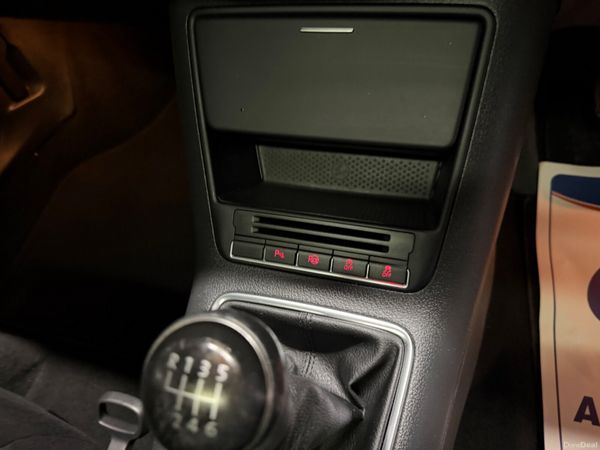 Volkswagen Tiguan 2015       ONLY 117k  ! 381394229