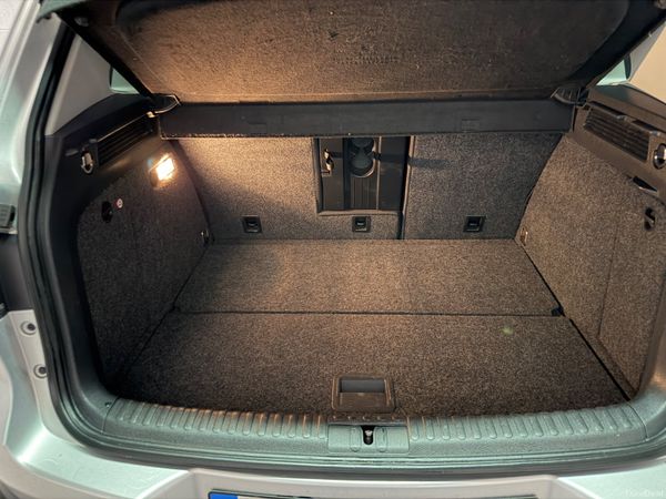 Volkswagen Tiguan 2015       ONLY 117k  ! 381394239