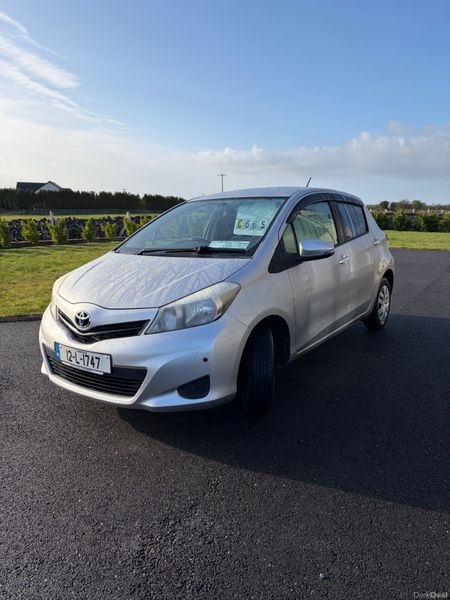 Toyota Vitz 2012 381314769