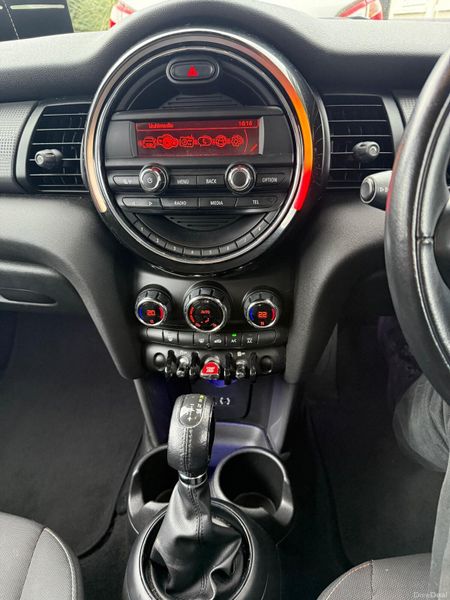 Mini Cooper AUTO , WARRANTY ,FINANCE ,VERY LOW KMS 381334321