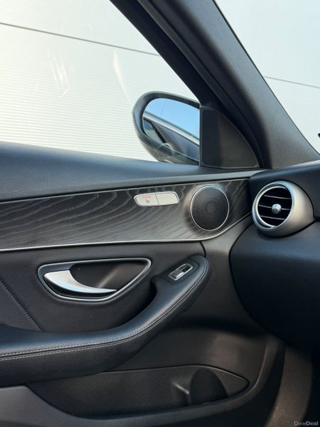 172 Mercedes-Benz C220d AMG 381334603