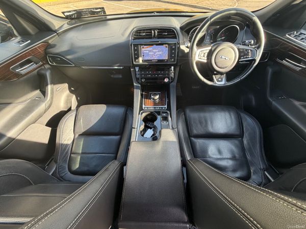 Jaguar F-Pace 3.0D R-Sport AWD 381442179