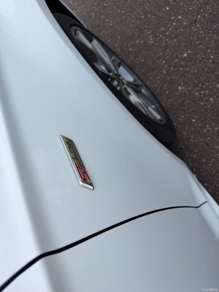 Ford Mondeo 2018 2.0 ST-Line 381445761