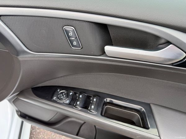 Ford Mondeo 2018 2.0 ST-Line 381445777