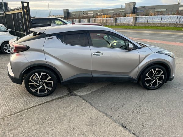 TOYOTA C0HR 2018, 1.8 HYBRID AUTO LOW KM HIGH SPEC 381448993
