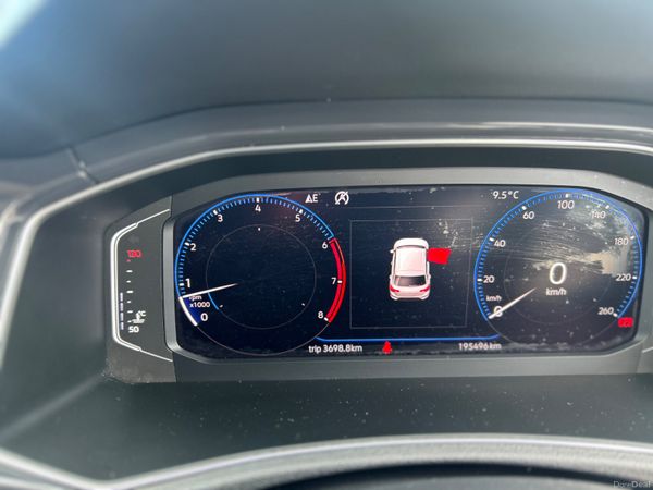 Volkswagen T-Roc 2018 381405815