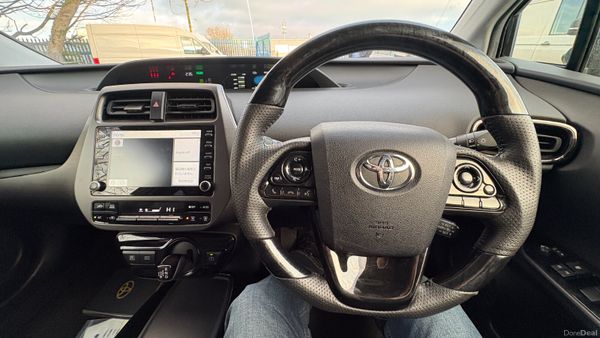 Toyota Prius Hybrid 2022 381409663