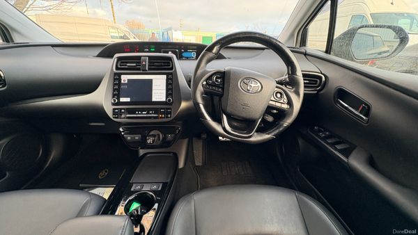 Toyota Prius Hybrid 2022 381409701