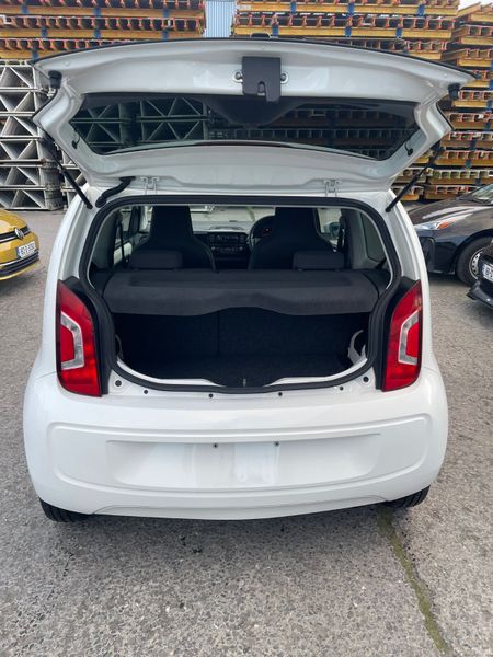 2014 Volkswagen Up Automatic 381418775