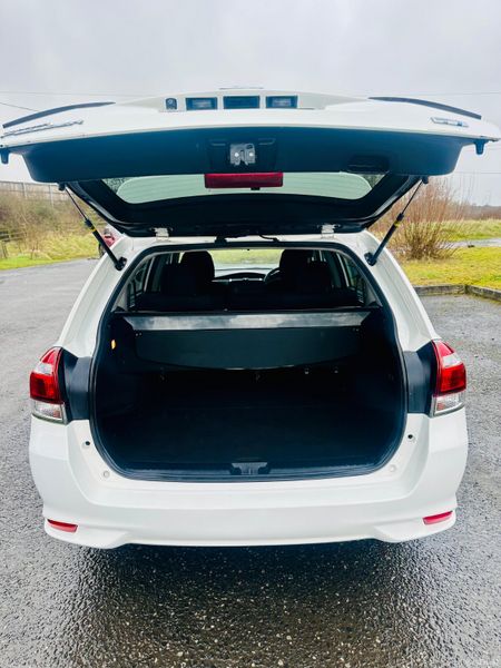 Toyota Corolla 2016 381435241