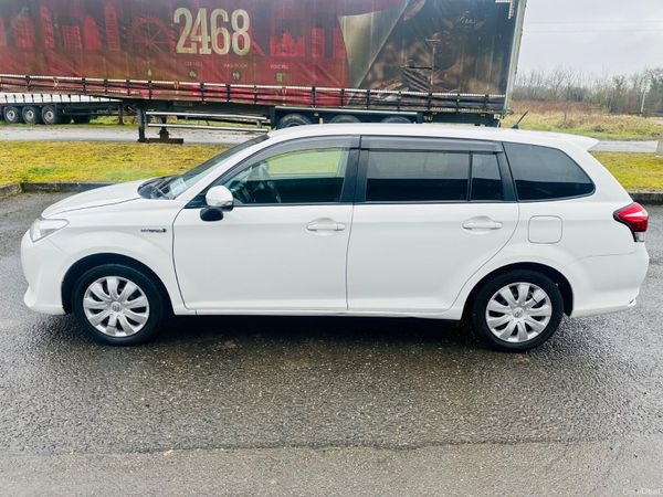 Toyota Corolla 2016 381435239