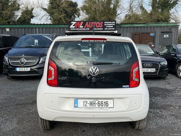 12 Volkswagen up! With Sun Roof 381545927