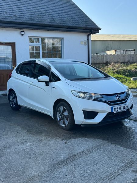 Honda Fit HYBRID 2014 45000KM 2 Keys Finance Avail 381546557