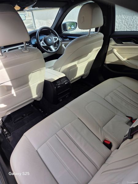 2021 BMW 530e xdrive 381548181