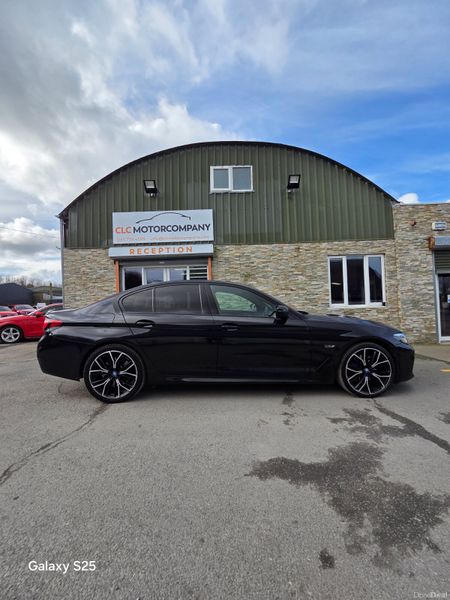 2021 BMW 530e xdrive 381548111