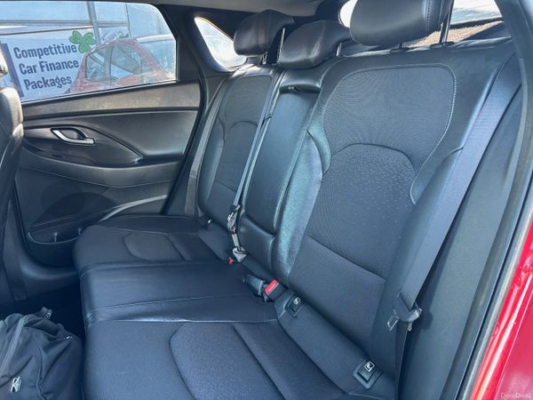 2017 Hyundai i30 1.0 DELUXE PLUS Nct 02/27 381575227