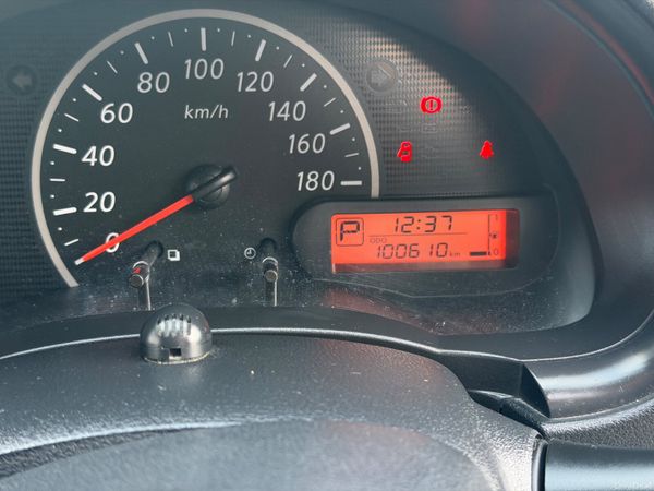 Nissan March 2016 ** 381584303