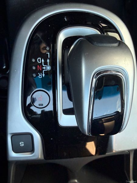 2018 Honda Fit 1.5 Hybrid Automatic,36K KM 381597033